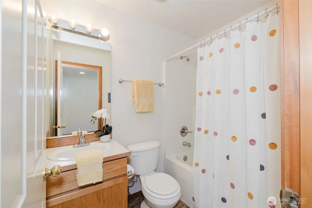 7037 Whistle Lane NE Bremerton, WA 98311