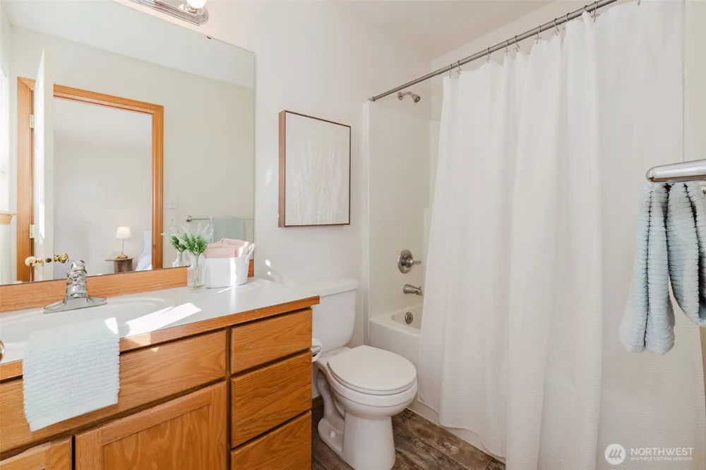 7037 Whistle Lane NE Bremerton, WA 98311