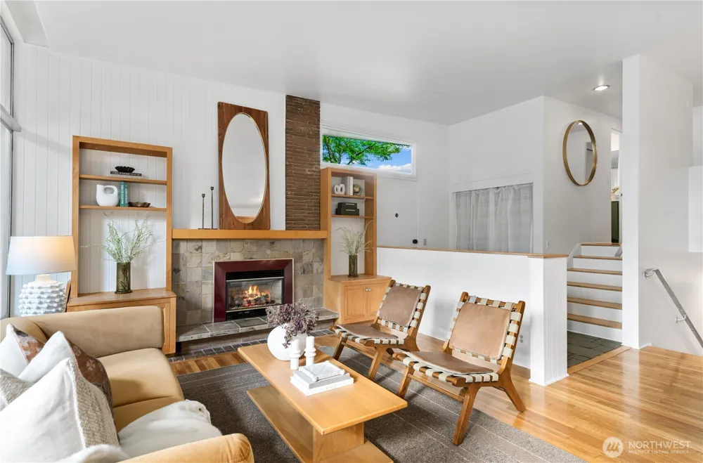 8504 43rd Avenue NE Seattle, WA 98115