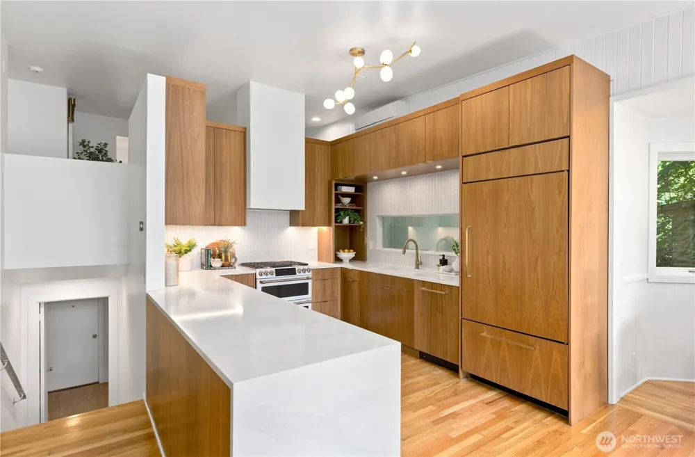 8504 43rd Avenue NE Seattle, WA 98115