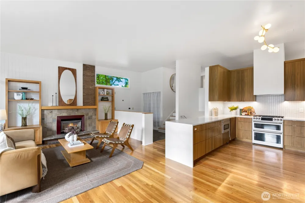 8504 43rd Avenue NE Seattle, WA 98115