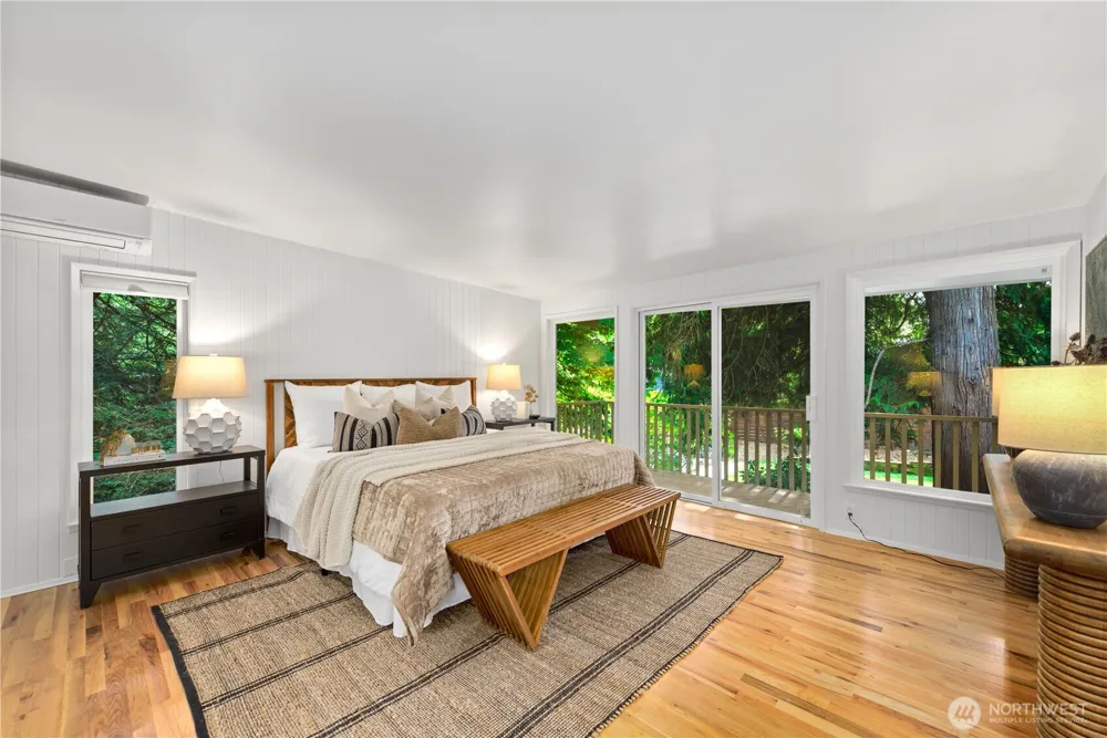 8504 43rd Avenue NE Seattle, WA 98115