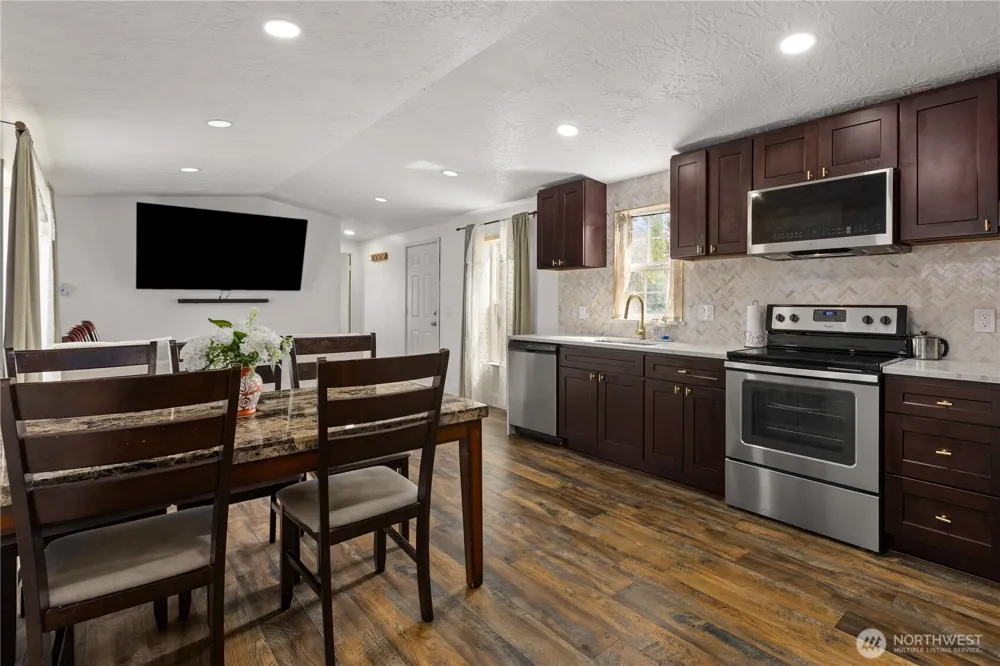 13708 108th Street Ct E #4 Puyallup, WA 98374