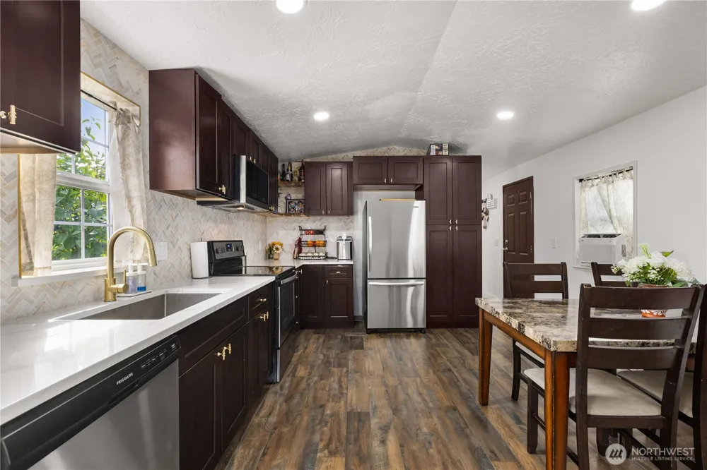 13708 108th Street Ct E #4 Puyallup, WA 98374
