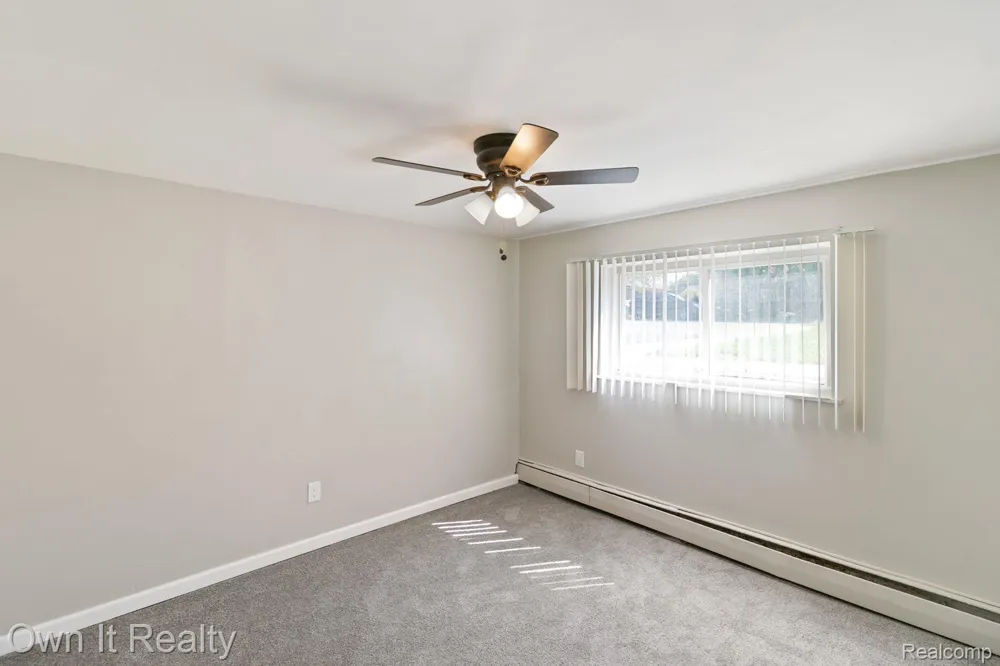 45845 Brownell Street Utica City, MI 48317