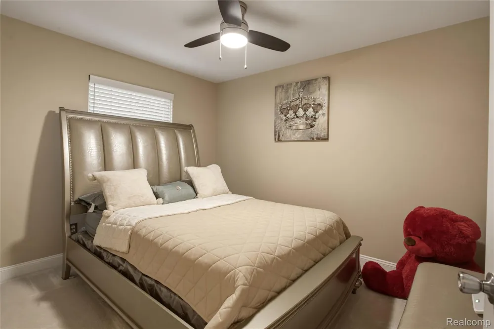 39083 Commons Drive Romulus City, MI 48174