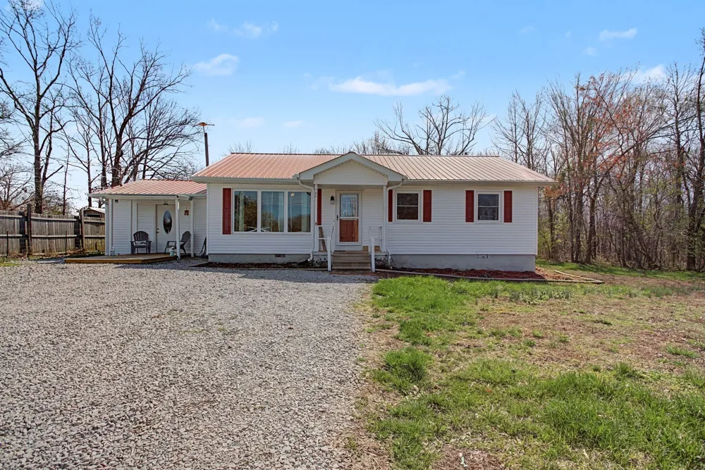 127 Rockhouse Rd Hohenwald, TN 38462