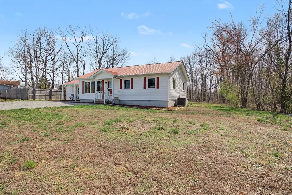 127 Rockhouse Rd Hohenwald, TN 38462