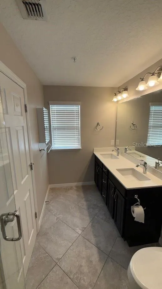 8569 VEDDER LANE Orlando, FL 32832