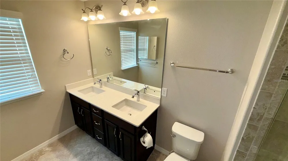 8569 VEDDER LANE Orlando, FL 32832