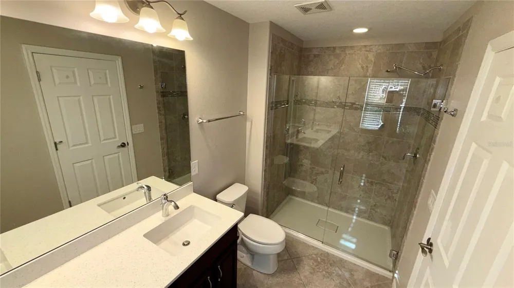 8569 VEDDER LANE Orlando, FL 32832