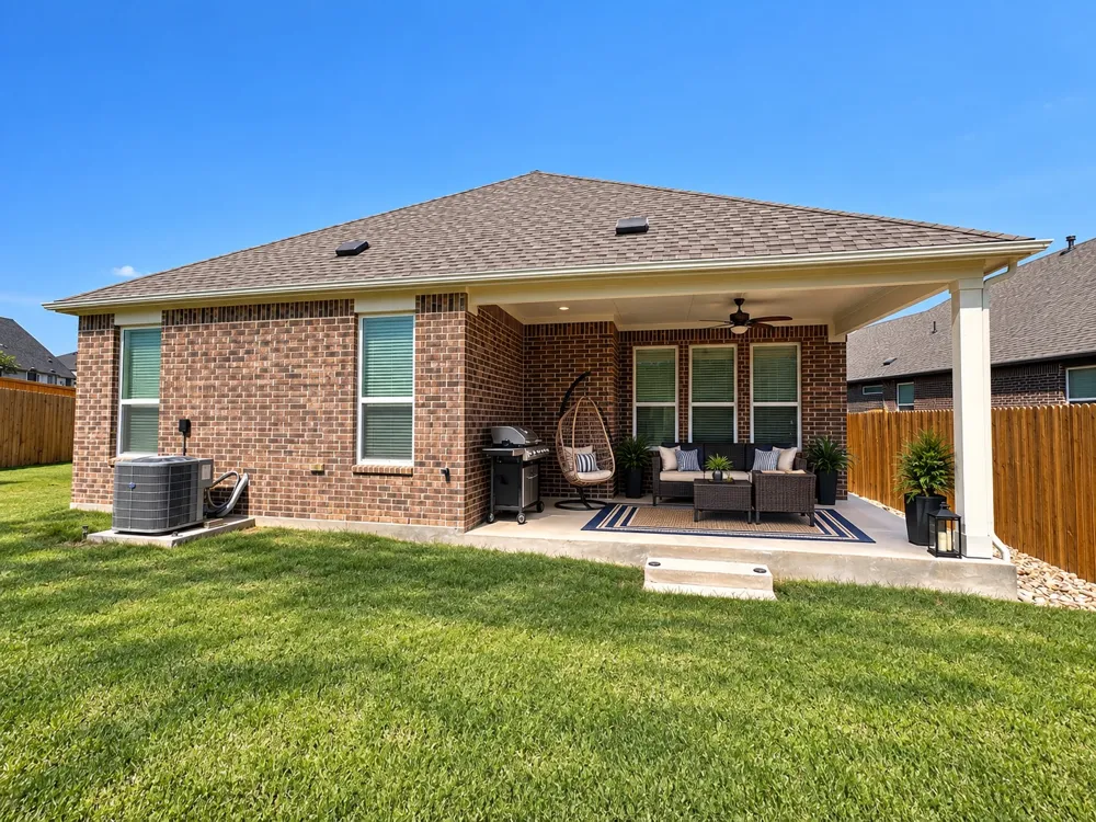 2100 Magnolia Hill Drive Leander, TX 78641