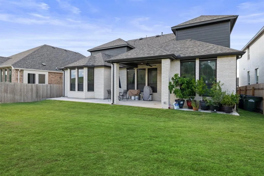 1008 Willie Ranch Way Leander, TX 78641