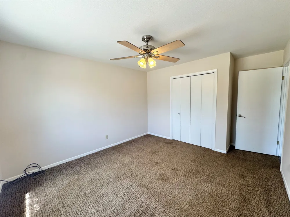 18512 Carlson Lane Elgin, TX 78621