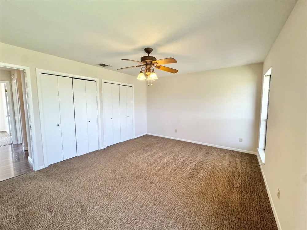 18512 Carlson Lane Elgin, TX 78621