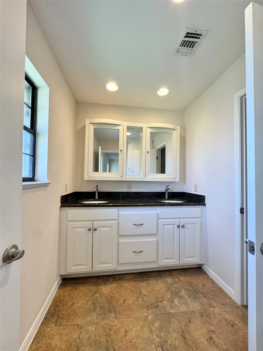 18512 Carlson Lane Elgin, TX 78621
