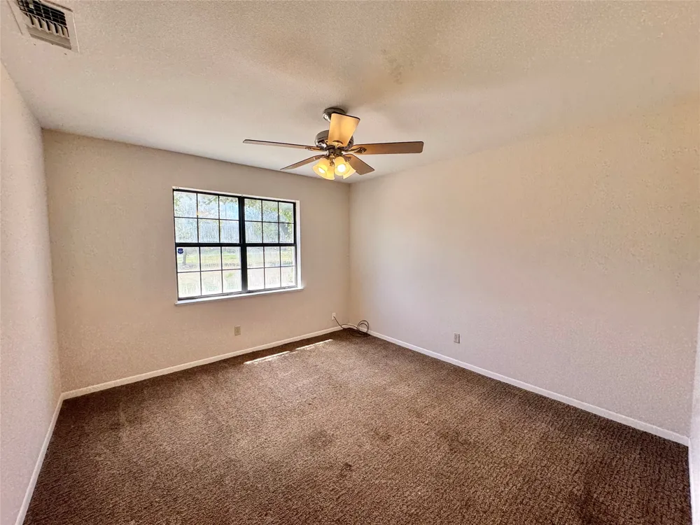 18512 Carlson Lane Elgin, TX 78621