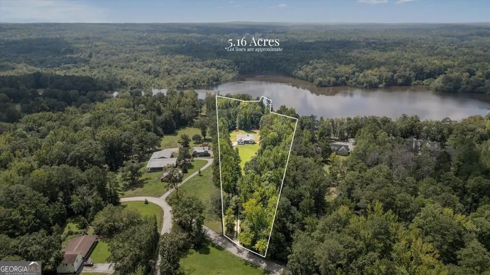 584 Paynes Lake RD Carrollton, GA 30116