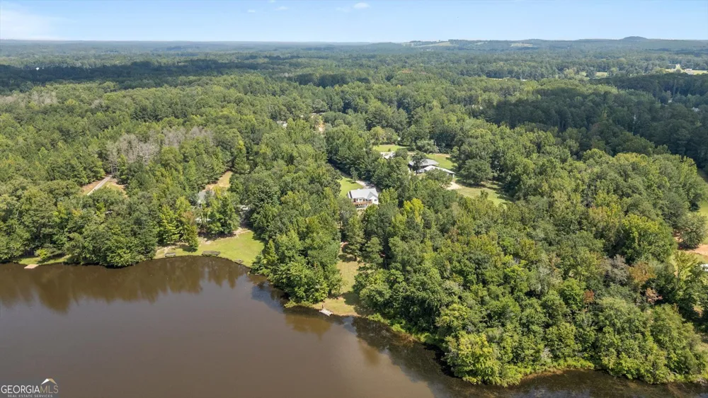 584 Paynes Lake RD Carrollton, GA 30116