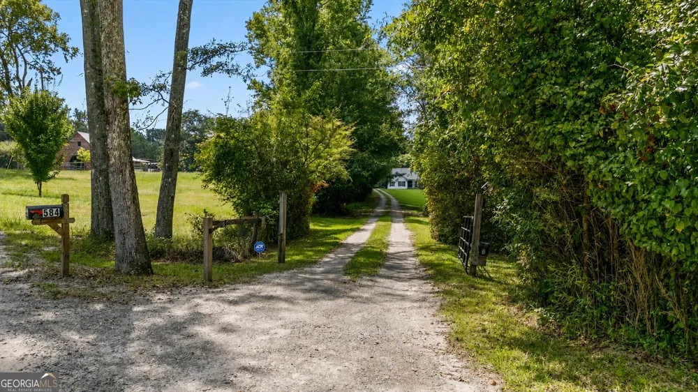 584 Paynes Lake RD Carrollton, GA 30116