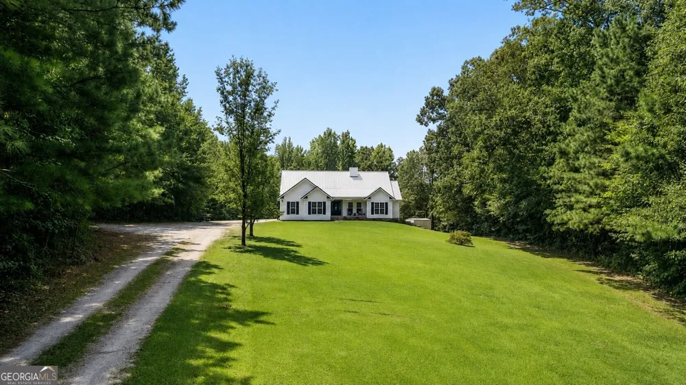 584 Paynes Lake RD Carrollton, GA 30116