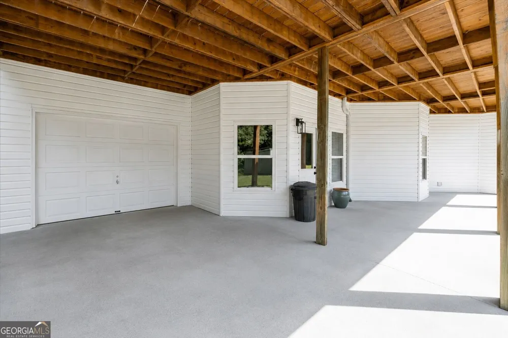 584 Paynes Lake RD Carrollton, GA 30116