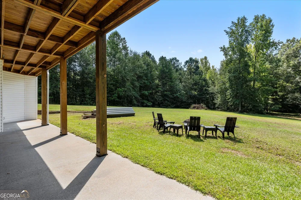 584 Paynes Lake RD Carrollton, GA 30116