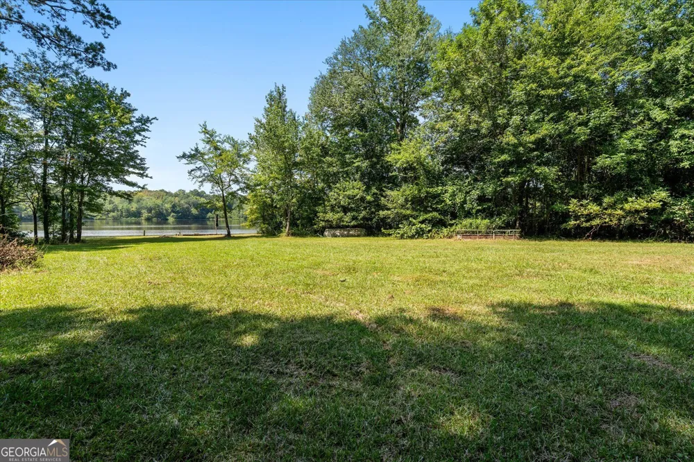 584 Paynes Lake RD Carrollton, GA 30116