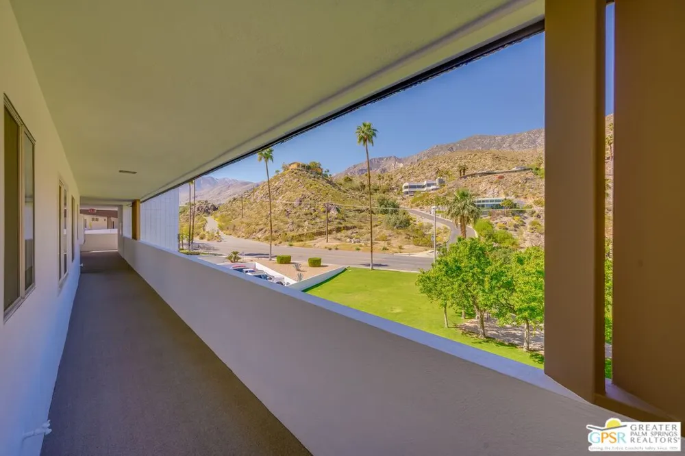 2300 S Palm Canyon Drive Palm Springs, CA 92264