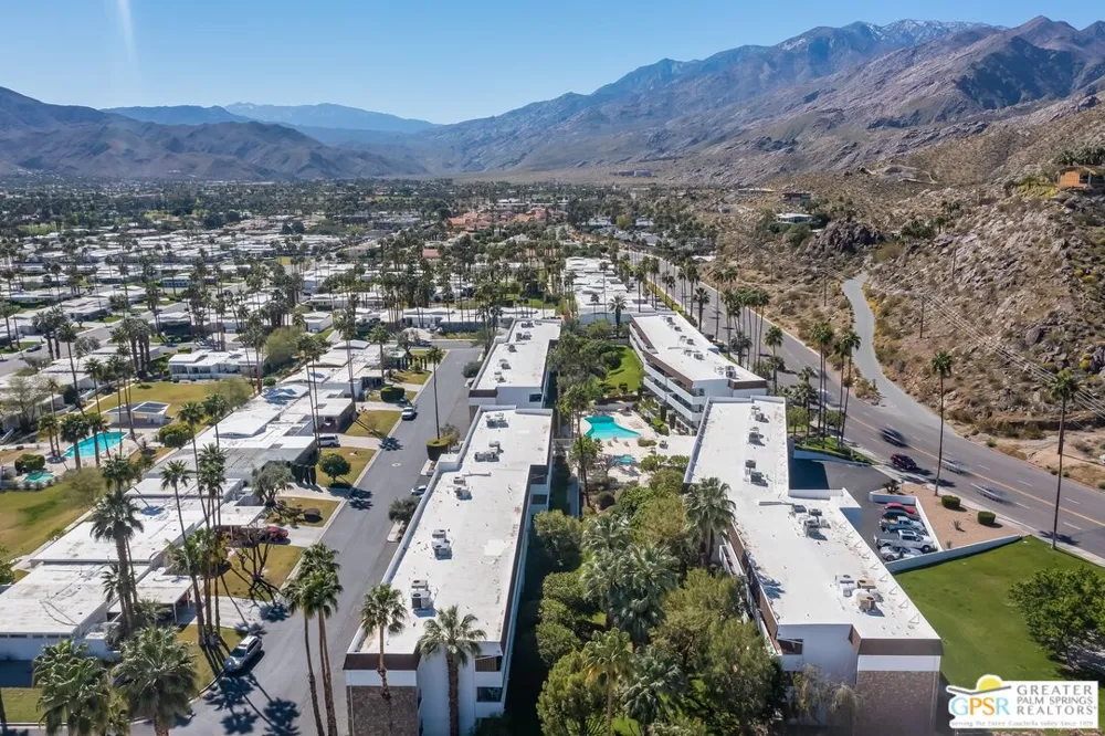 2300 S Palm Canyon Drive Palm Springs, CA 92264