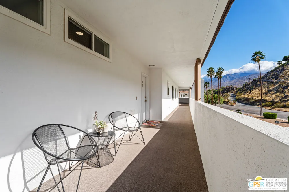 2300 S Palm Canyon Drive Palm Springs, CA 92264