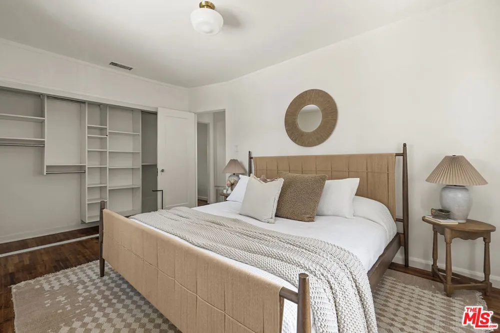 858 Alta Vista Boulevard Los Angeles, CA 90046