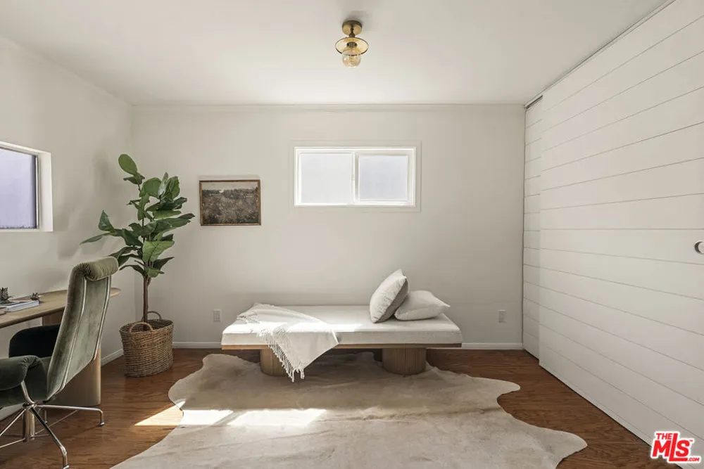 858 Alta Vista Boulevard Los Angeles, CA 90046