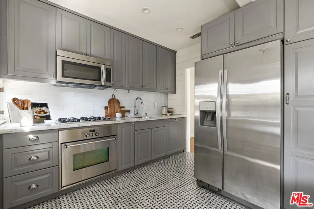 858 Alta Vista Boulevard Los Angeles, CA 90046