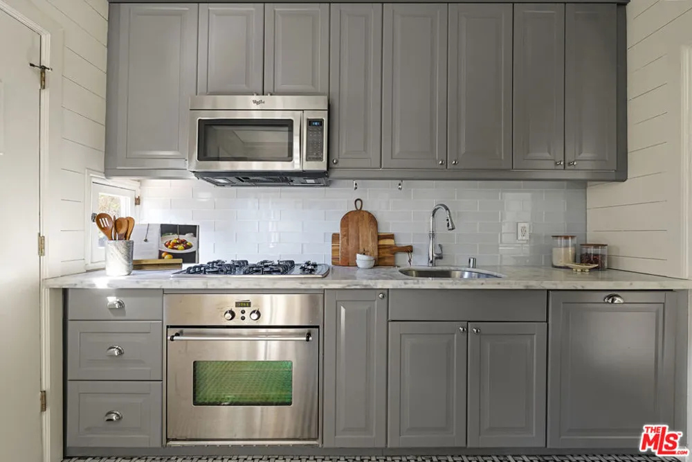 858 Alta Vista Boulevard Los Angeles, CA 90046