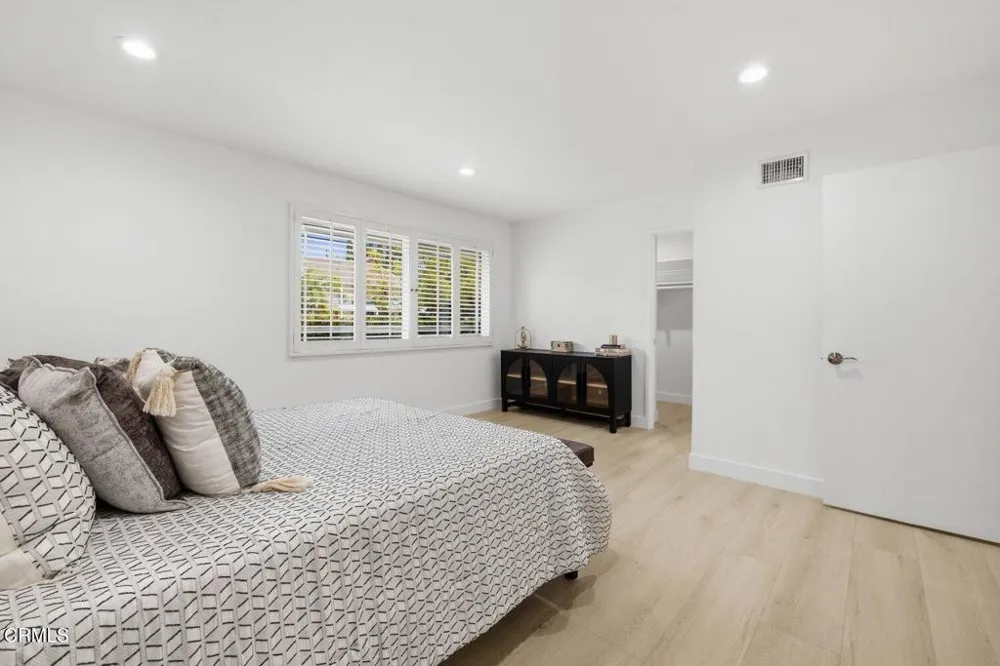 290 Columbia Road Thousand Oaks, CA 91360