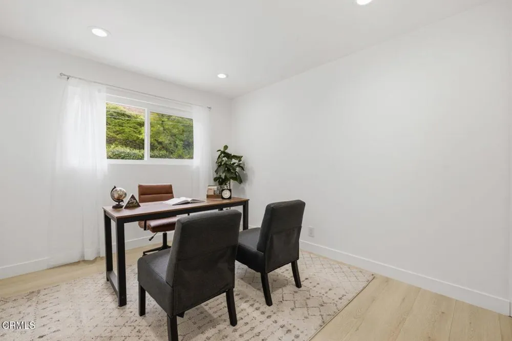 290 Columbia Road Thousand Oaks, CA 91360