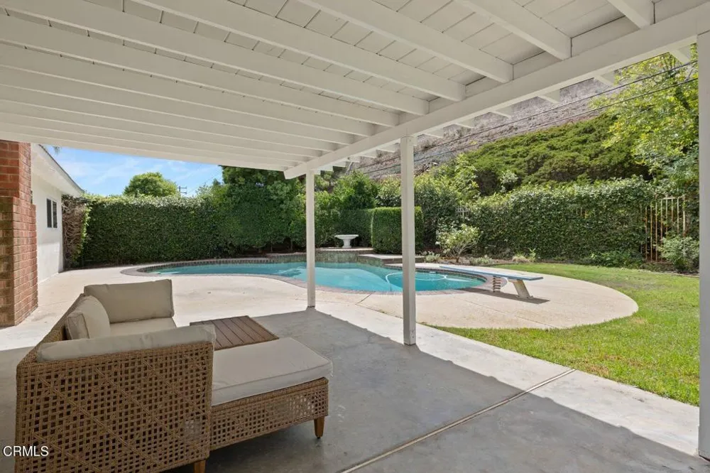 290 Columbia Road Thousand Oaks, CA 91360
