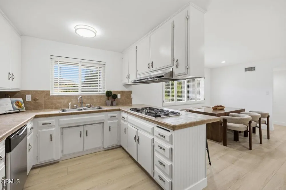 290 Columbia Road Thousand Oaks, CA 91360