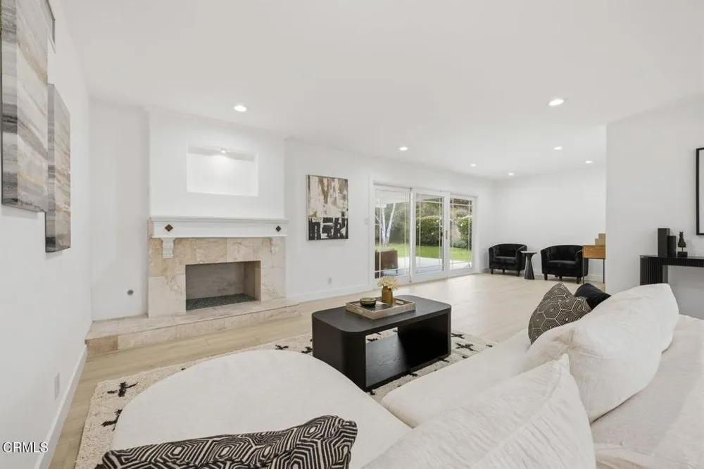 290 Columbia Road Thousand Oaks, CA 91360