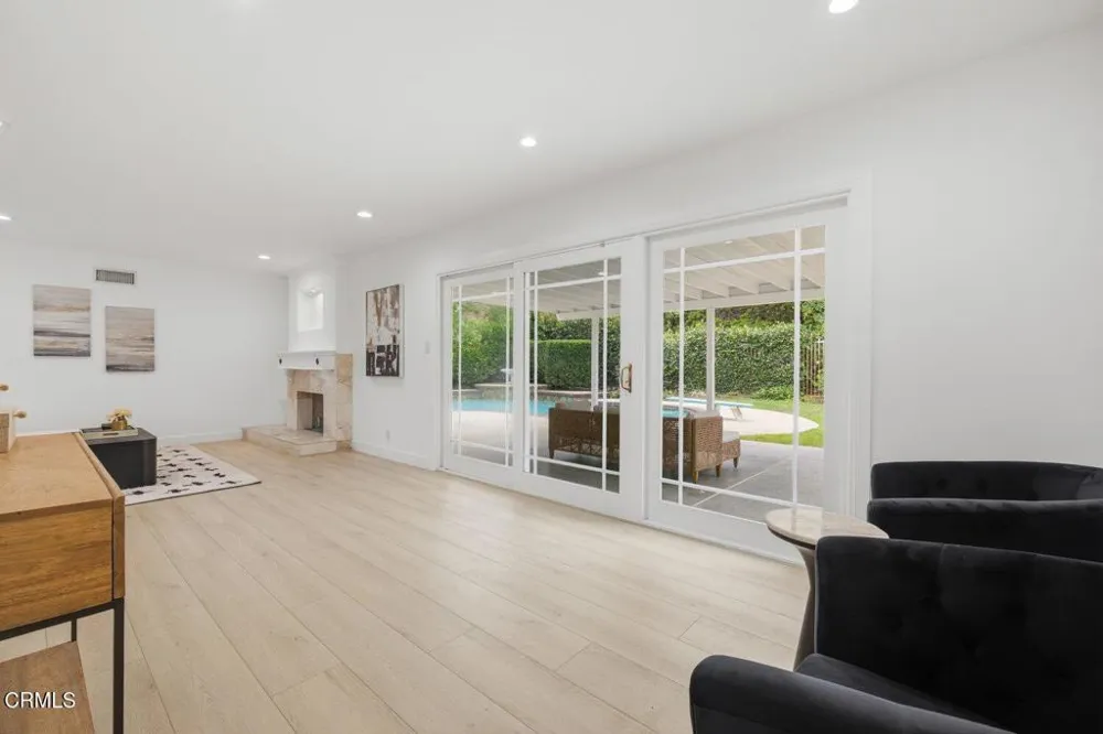 290 Columbia Road Thousand Oaks, CA 91360