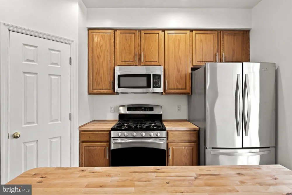 53 SARA LANE Hanover, PA 17331