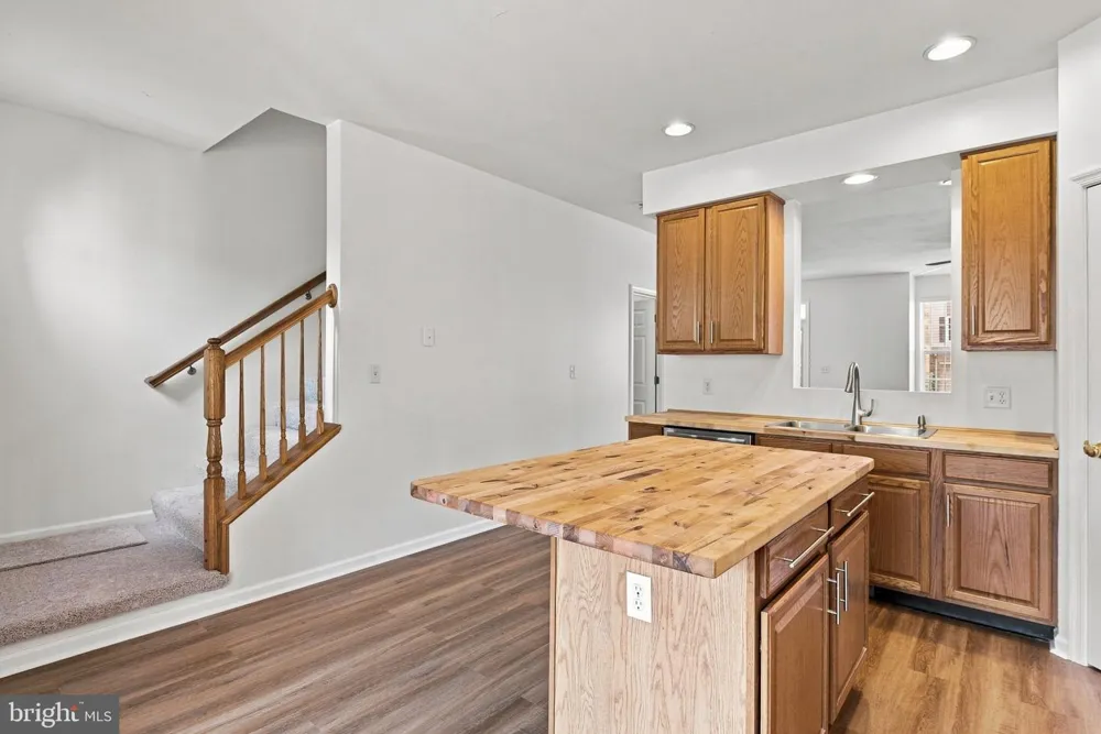 53 SARA LANE Hanover, PA 17331