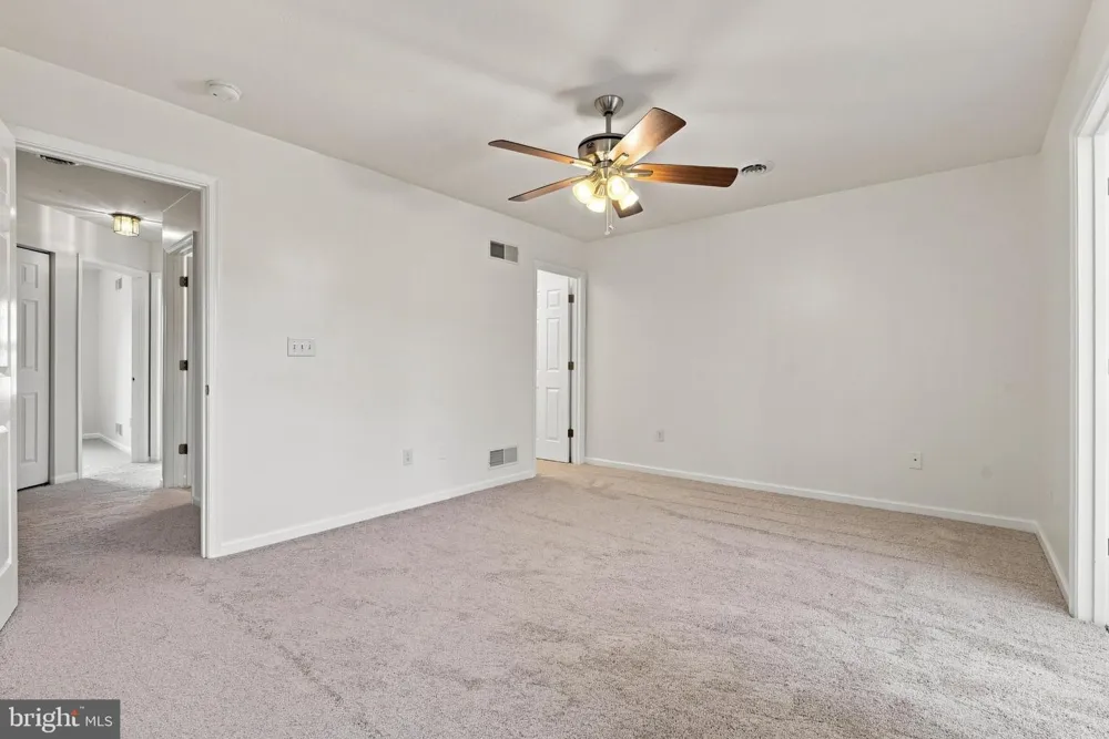 53 SARA LANE Hanover, PA 17331