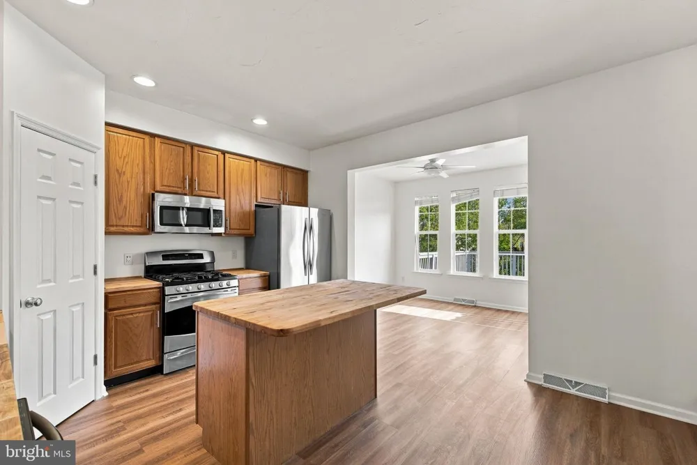53 SARA LANE Hanover, PA 17331