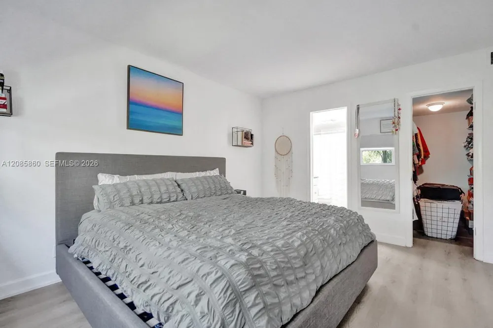 1785 Andrews Sq #205E Fort Lauderdale, FL 33311