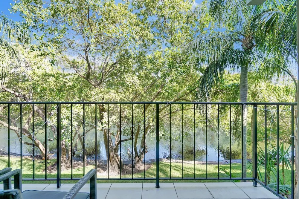 1785 Andrews Sq #205E Fort Lauderdale, FL 33311