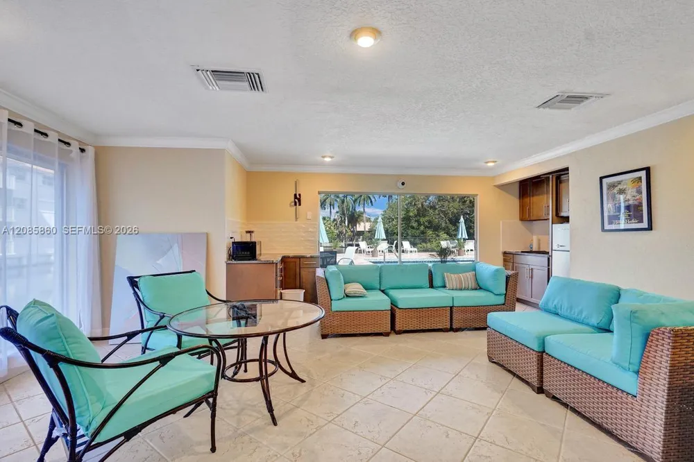 1785 Andrews Sq #205E Fort Lauderdale, FL 33311