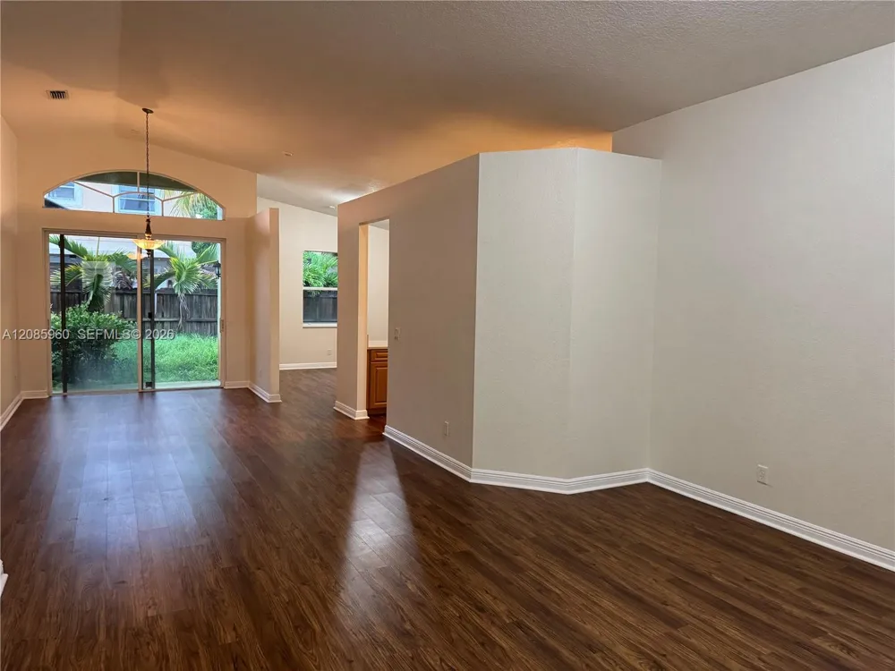 5044 SW 139th Ave Miramar, FL 33027