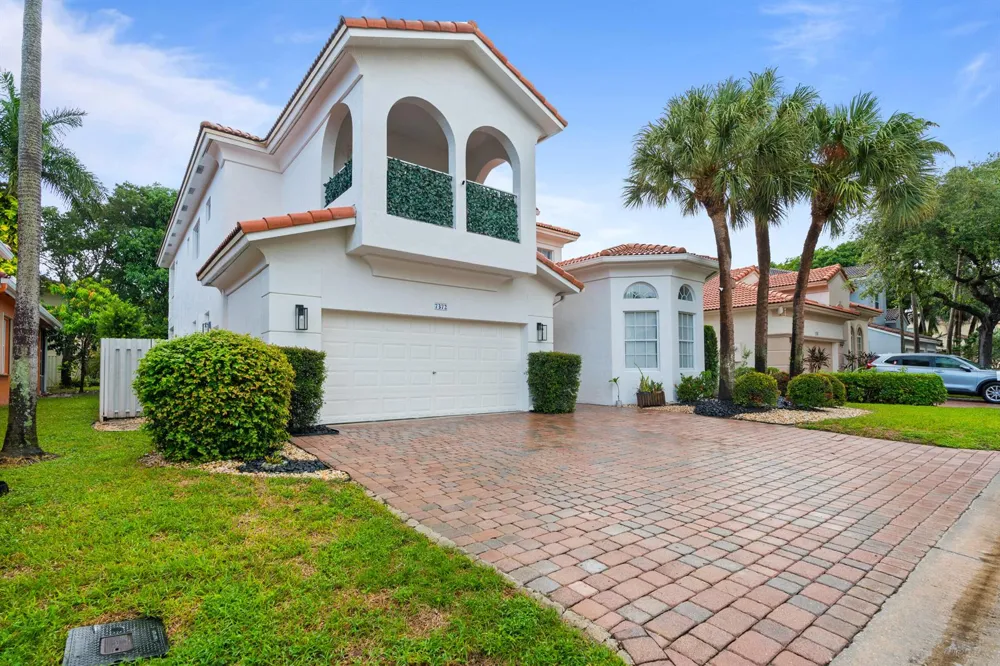 7372 NW 18TH COURT Pembroke Pines, FL 33024